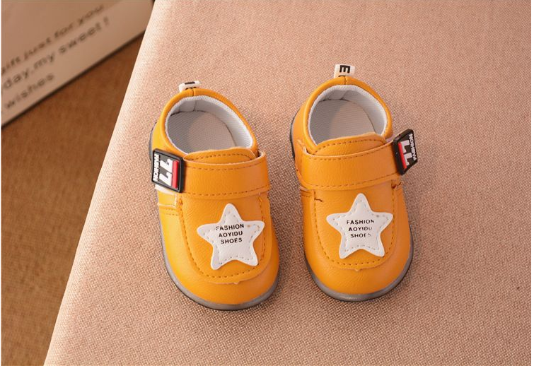 Baby lighted shoes